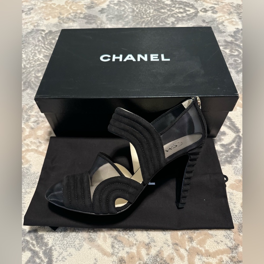 Chanel Suede Mesh Vintage Heels- Brand New! - Picture 2 of 8